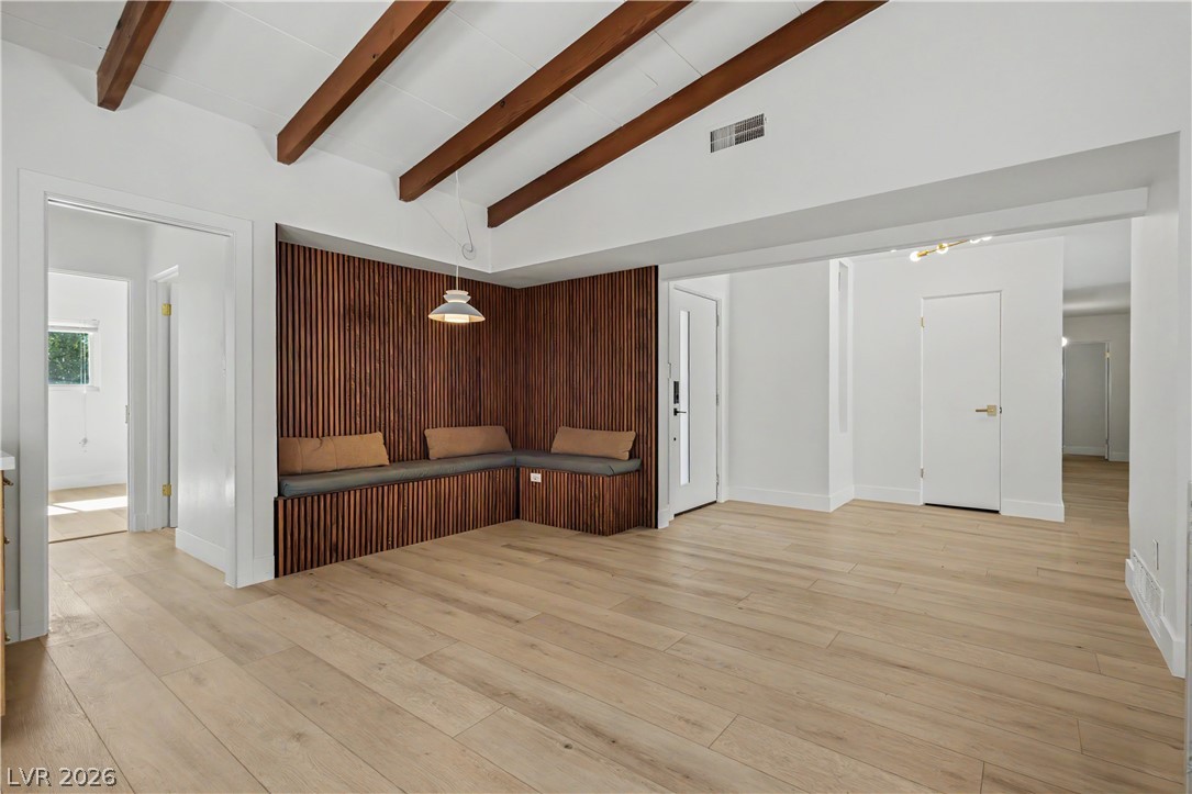1131 Strong Drive Property Photo 7
