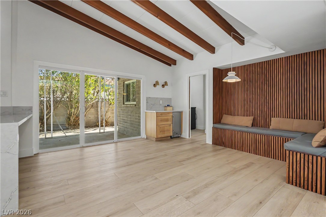 1131 Strong Drive Property Photo 8