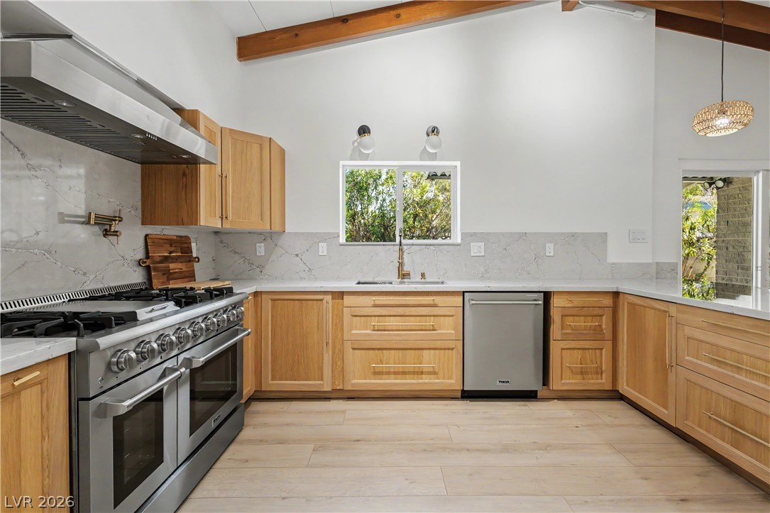 1131 Strong Drive Property Photo 10