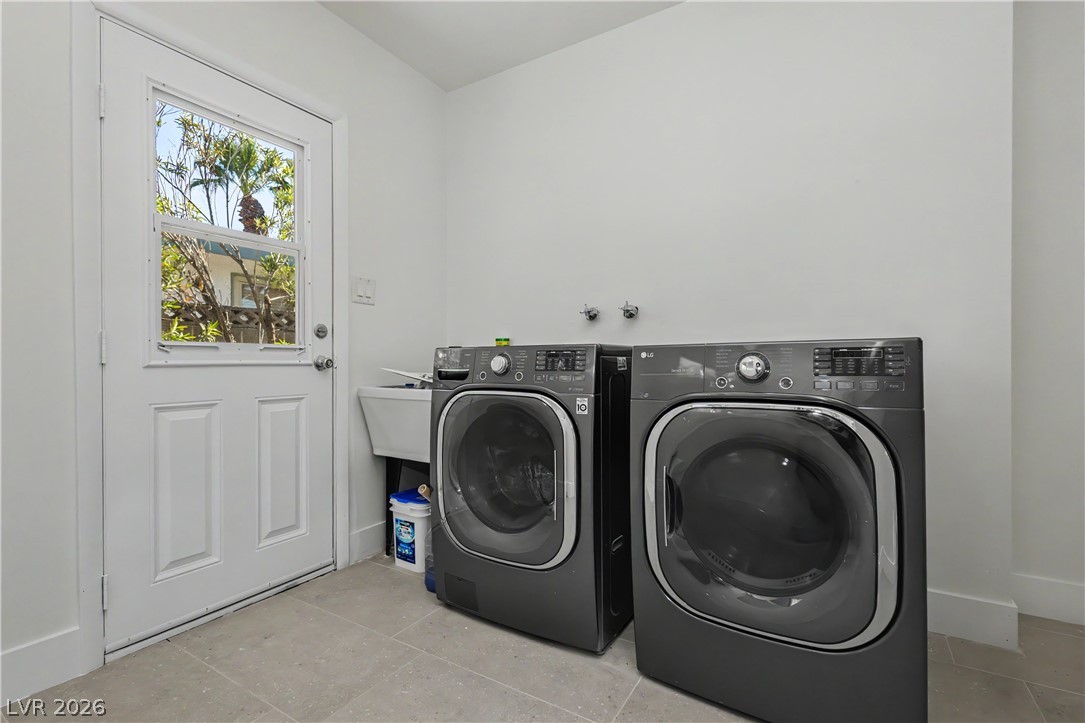 1131 Strong Drive Property Photo 31