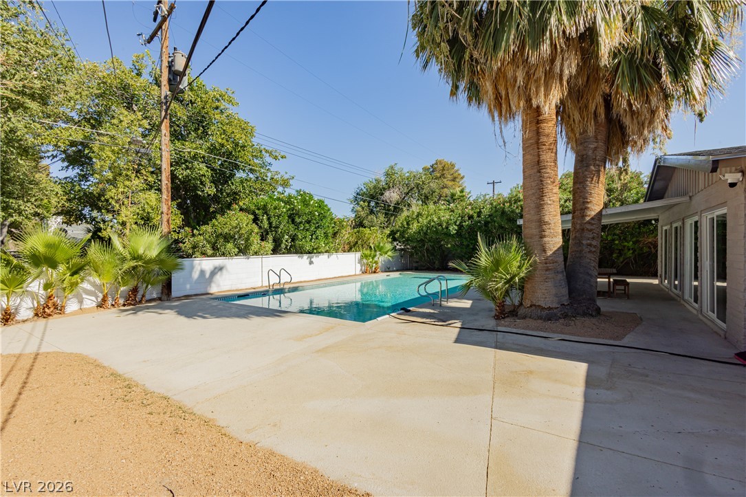 1131 Strong Drive Property Photo 33