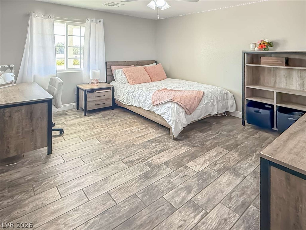 201 West Lupin Street Property Photo 16