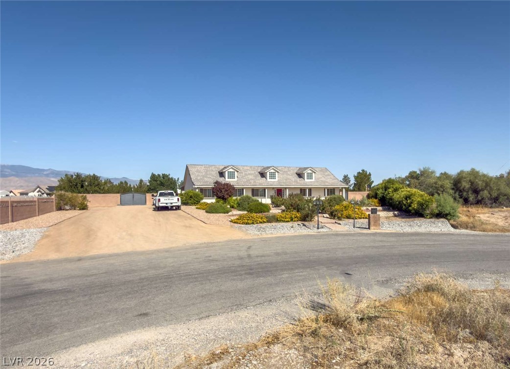 201 West Lupin Street Property Photo 18