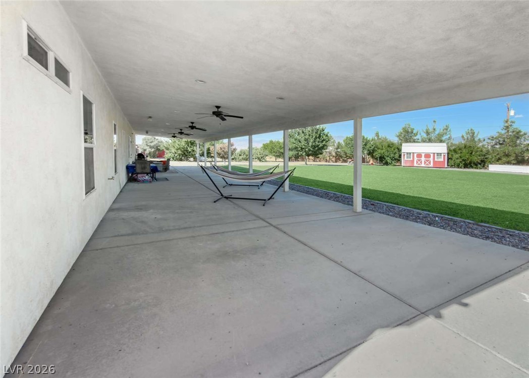 201 West Lupin Street Property Photo 25