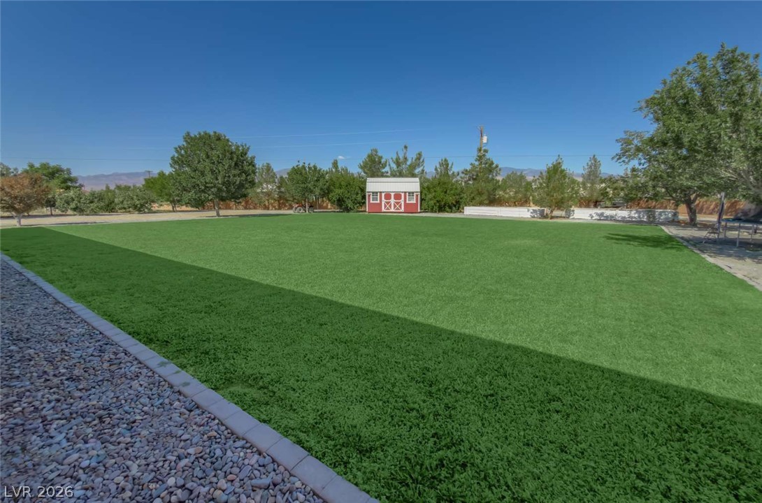 201 West Lupin Street Property Photo 28