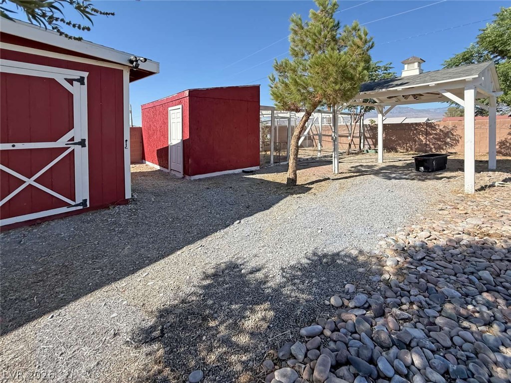 201 West Lupin Street Property Photo 44