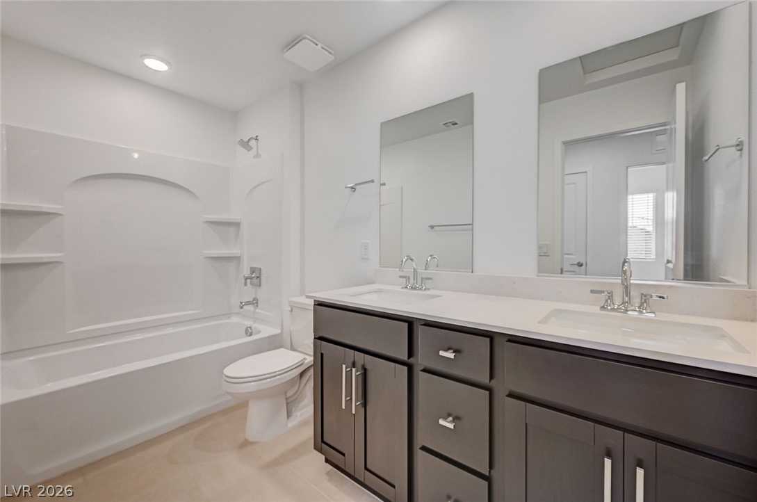 324 Lupton Avenue Property Photo 6
