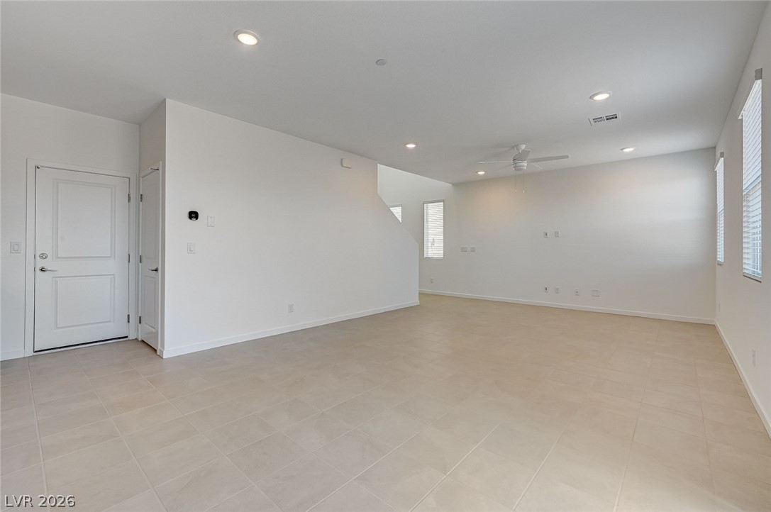 324 Lupton Avenue Property Photo 21