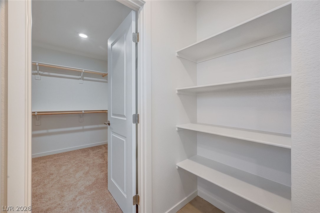 324 Lupton Avenue Property Photo 48