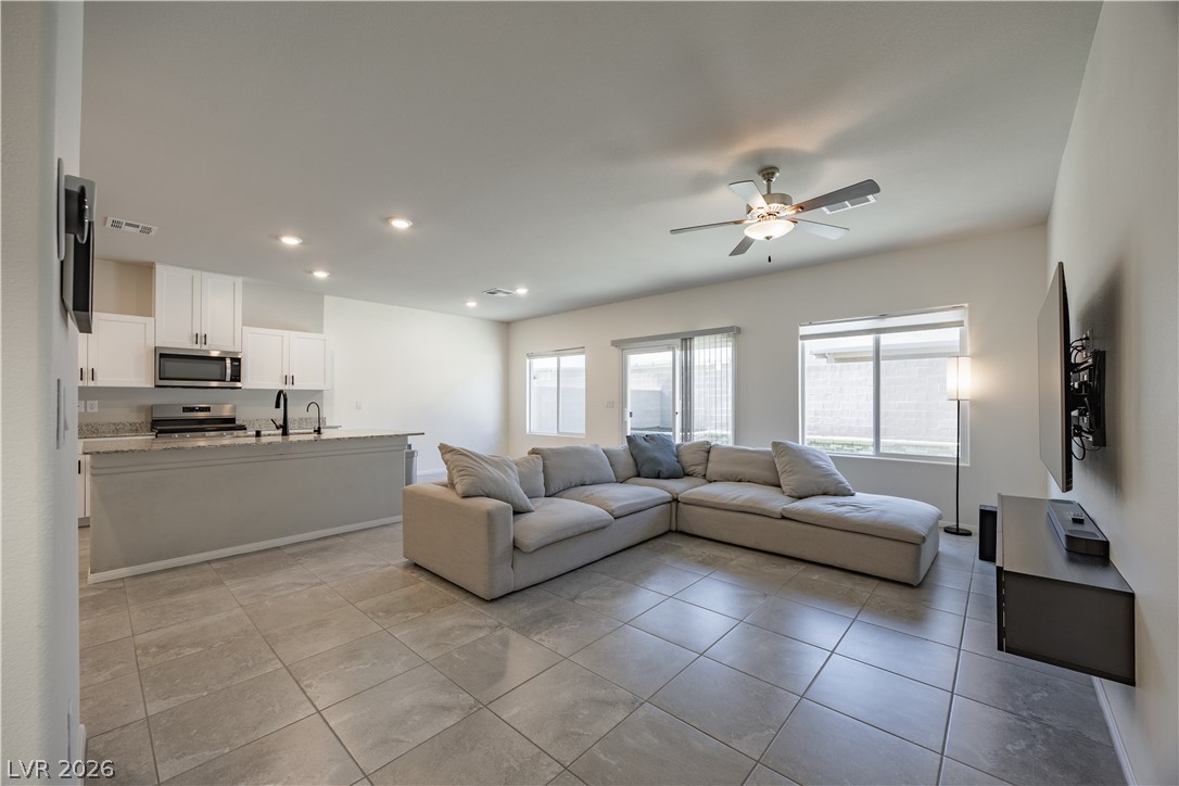 3760 Ramura Avenue Property Photo 2