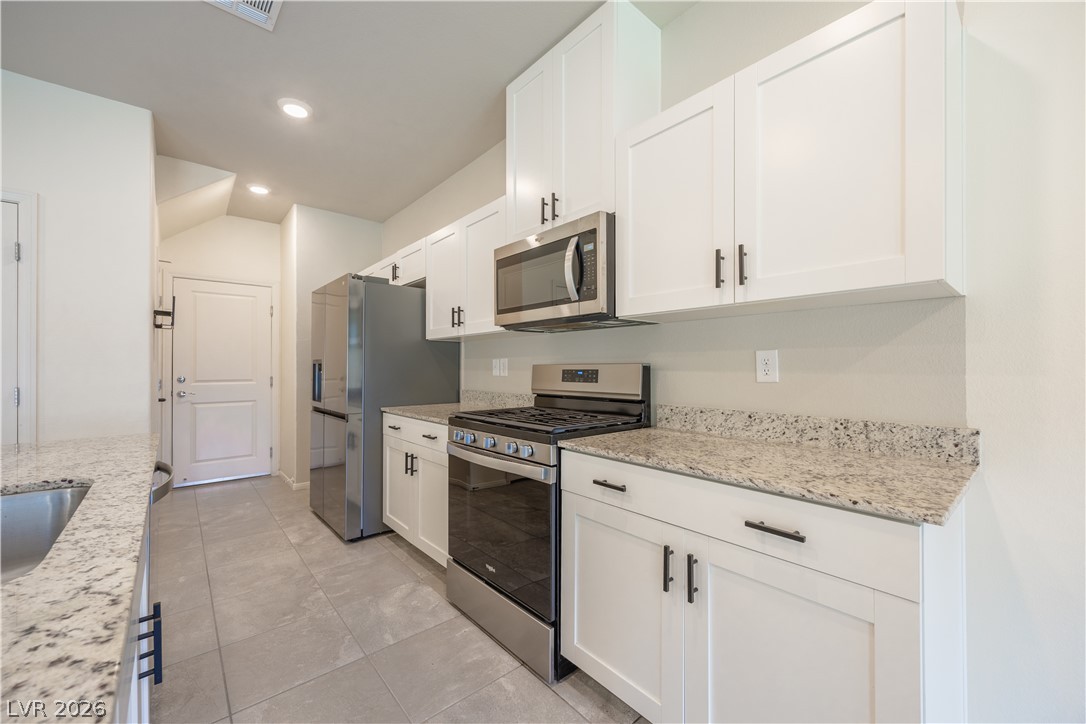 3760 Ramura Avenue Property Photo 9