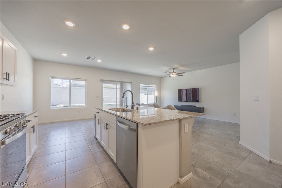 3760 Ramura Avenue Property Photo 10