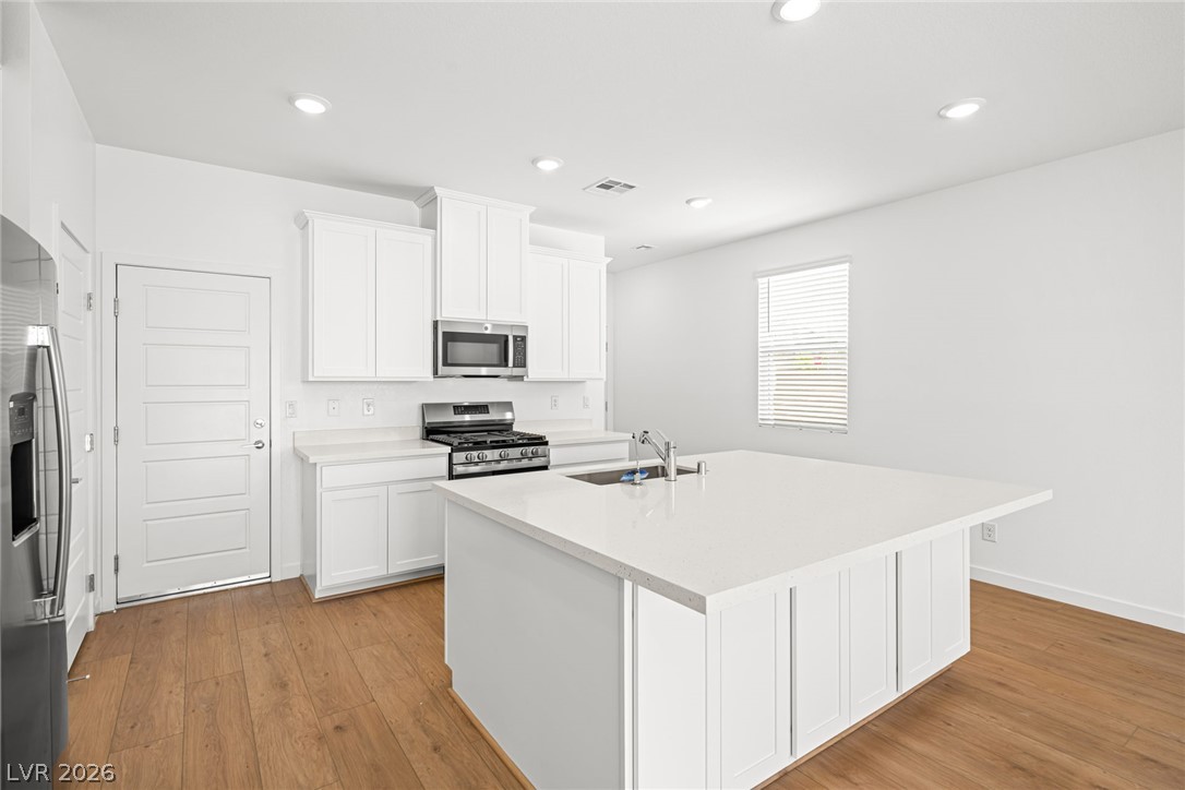 9624 Wild Rock Court Property Photo 6