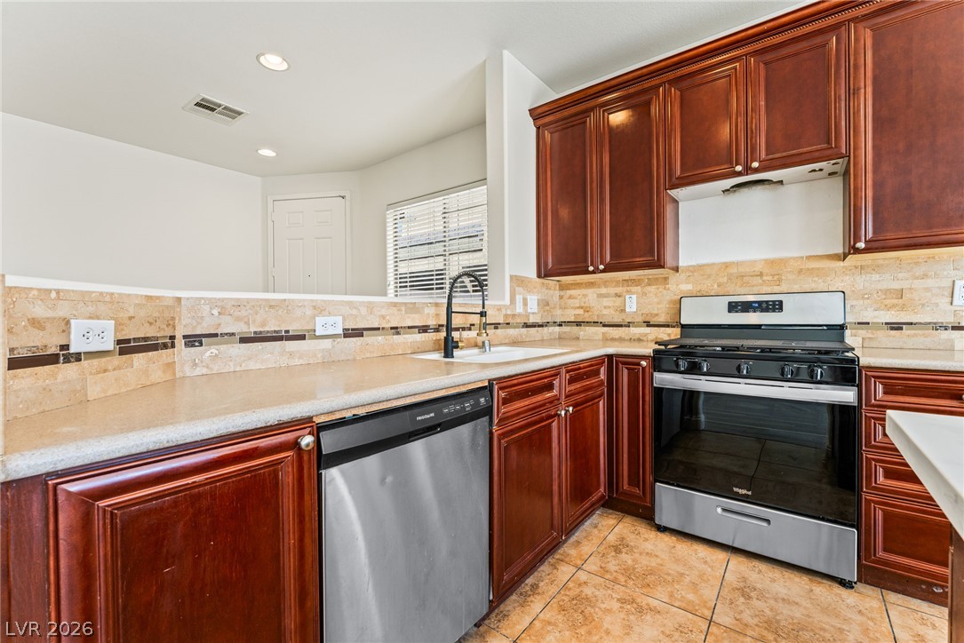 3763 Van Ness Avenue Property Photo 13