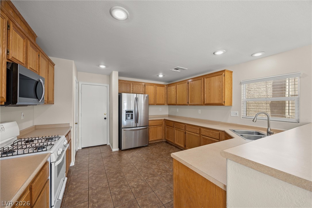 6512 Chatterer Street Property Photo 12