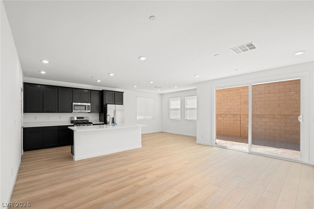 3623 Dusted Glow Avenue Property Photo 6
