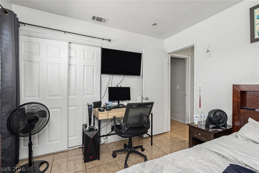 5534 Indigo Hills Street Property Photo 14