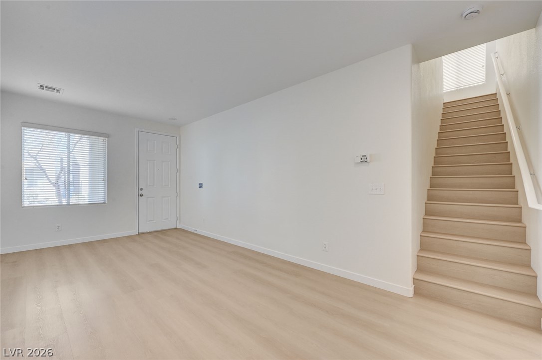 5389 Encino Springs Avenue Property Photo 6