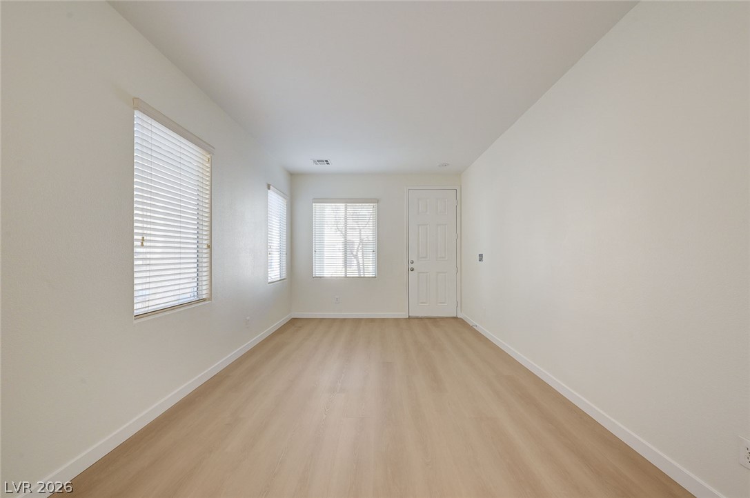 5389 Encino Springs Avenue Property Photo 7