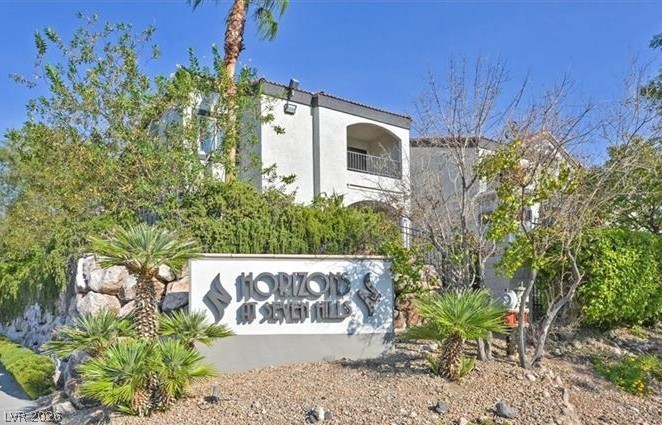 950 Seven Hills Drive 3011 Property Photo 1