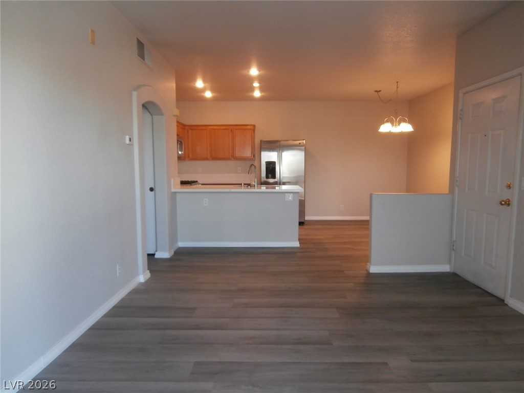 2201 Ramsgate Drive 523 Property Photo 3