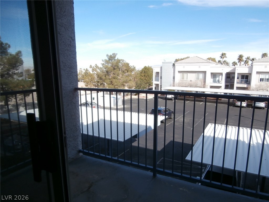 2201 Ramsgate Drive 523 Property Photo 4