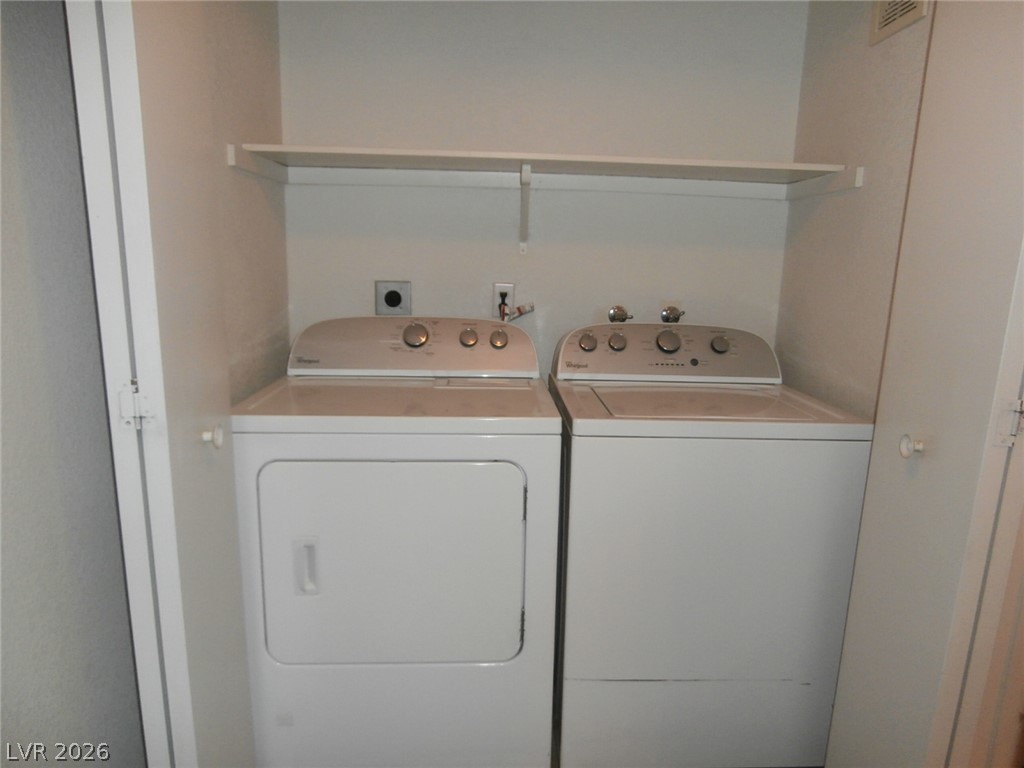 2201 Ramsgate Drive 523 Property Photo 8