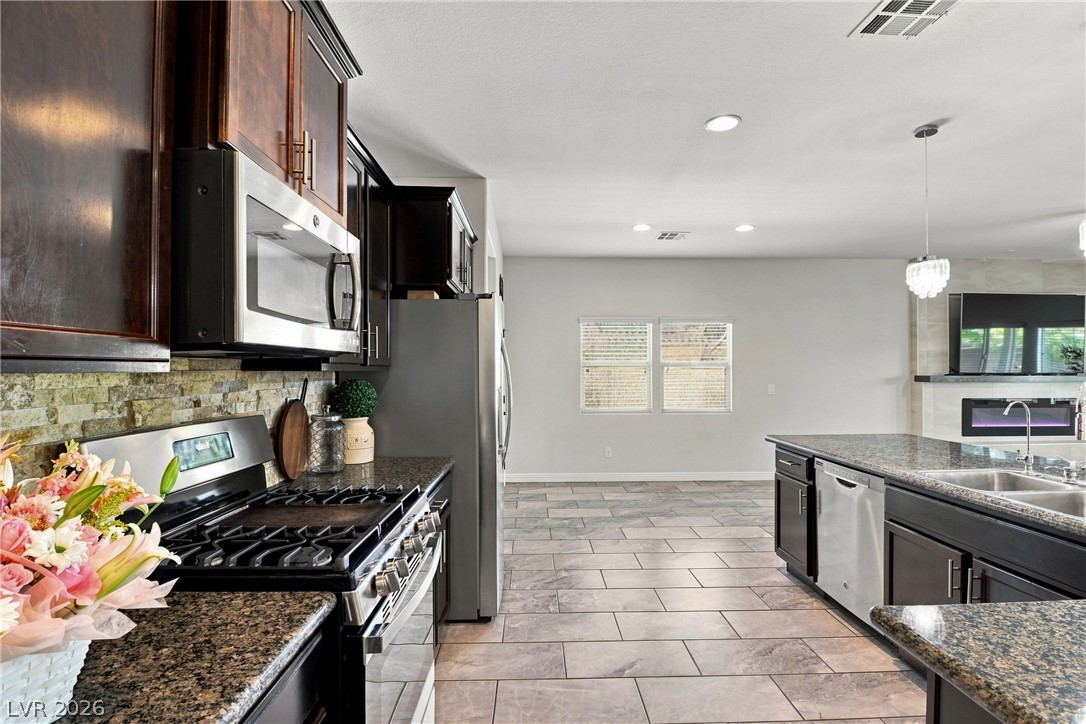 2668 Dorshester Heights Court Property Photo 10