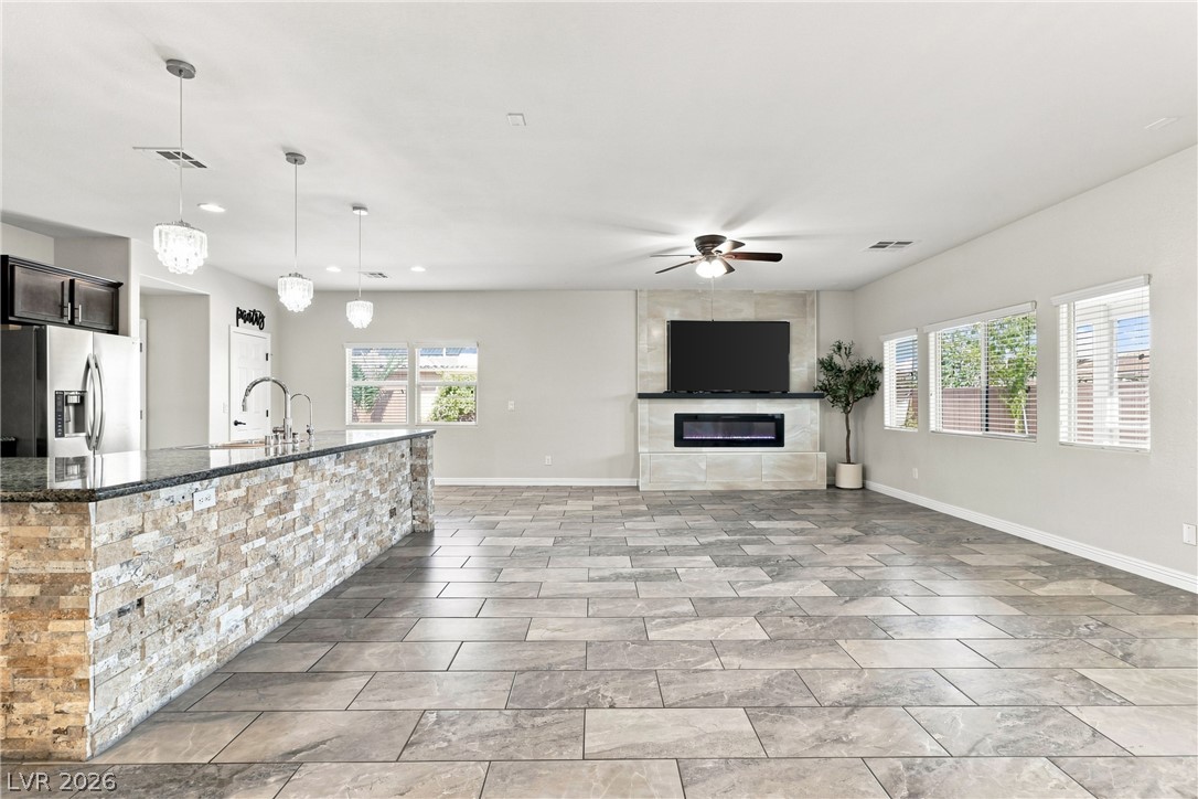 2668 Dorshester Heights Court Property Photo 12