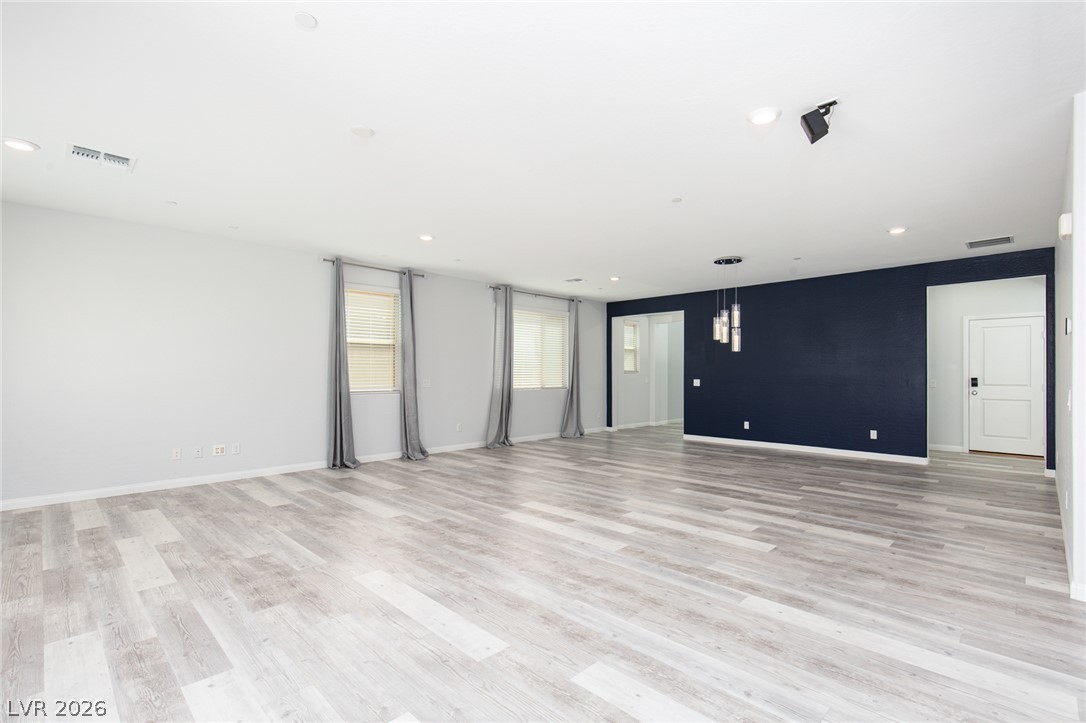 12586 Huckleberry Oak Avenue Property Photo 9