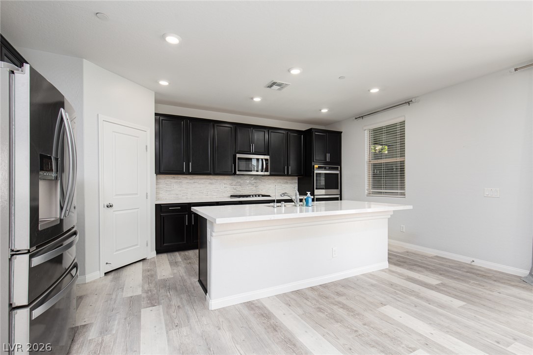 12586 Huckleberry Oak Avenue Property Photo 11