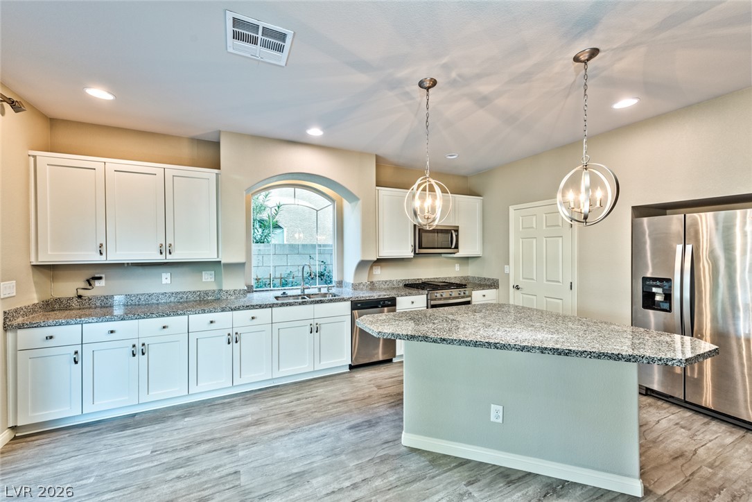 10616 Aphrodite Street Property Photo 6