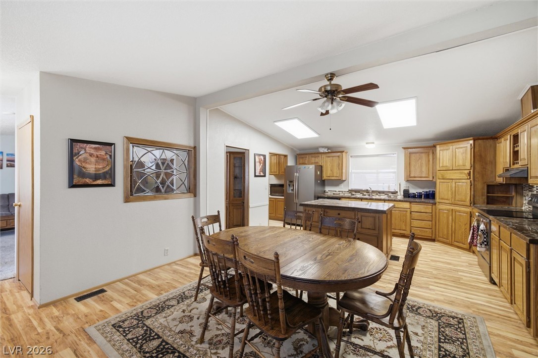 140 Fairway Street Property Photo 6