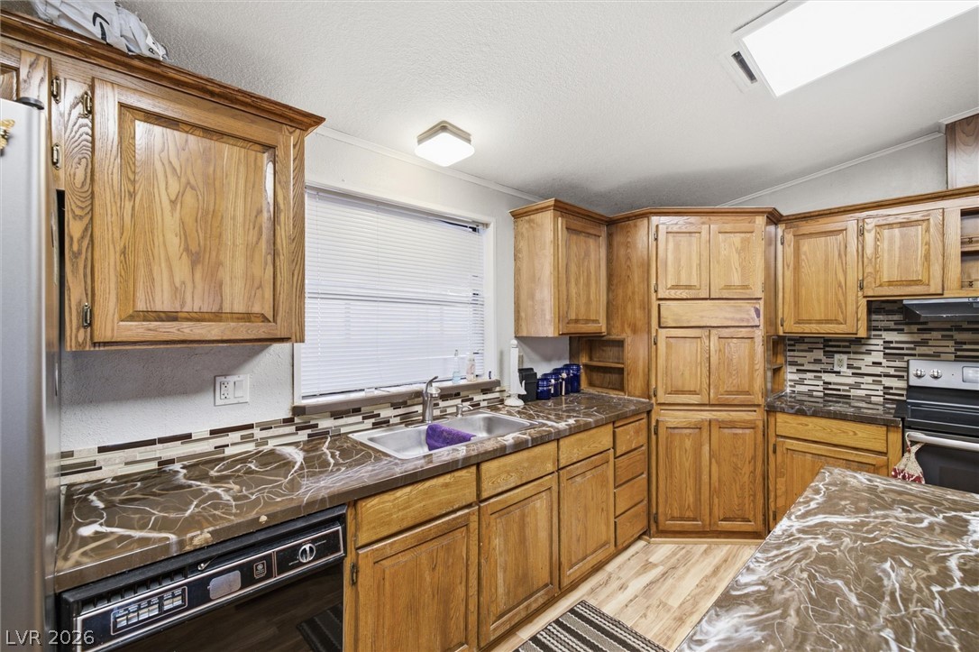 140 Fairway Street Property Photo 10