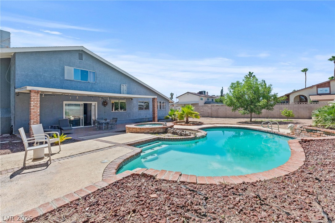 1808 Piccolo Way Property Photo 4
