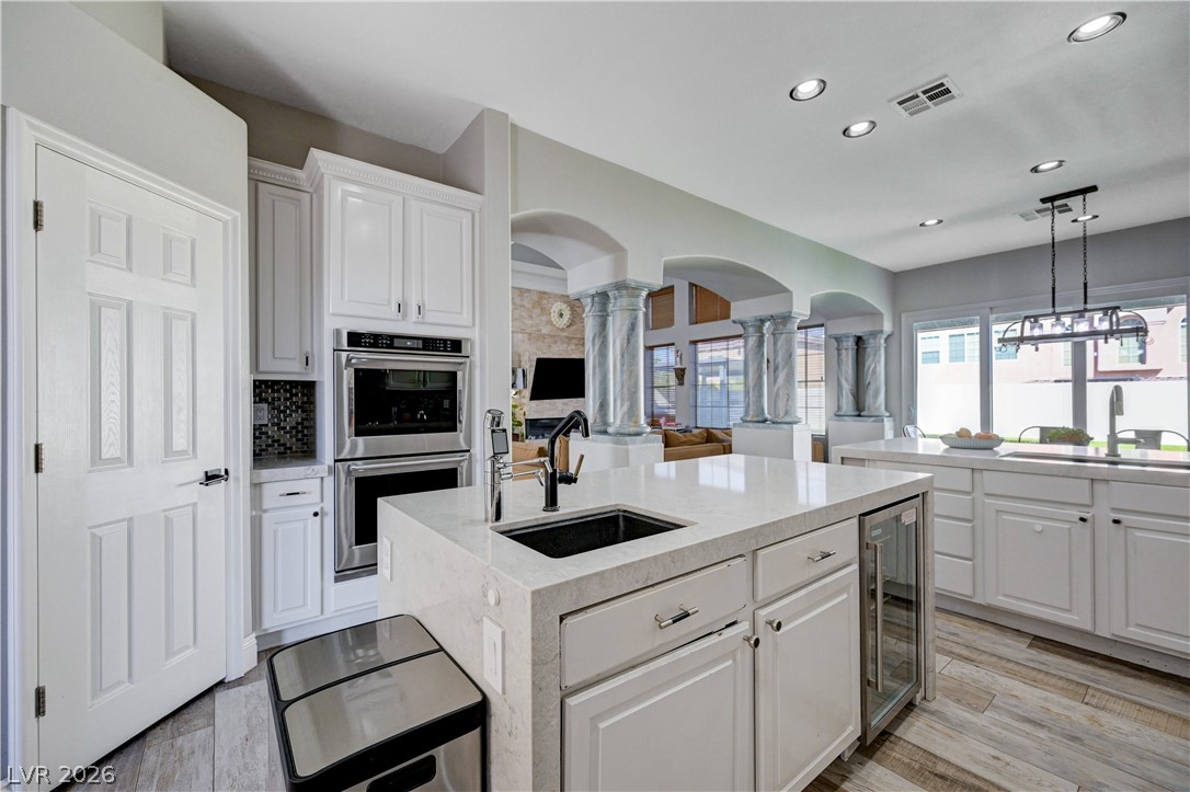 9738 Bear Trap Court Property Photo 10