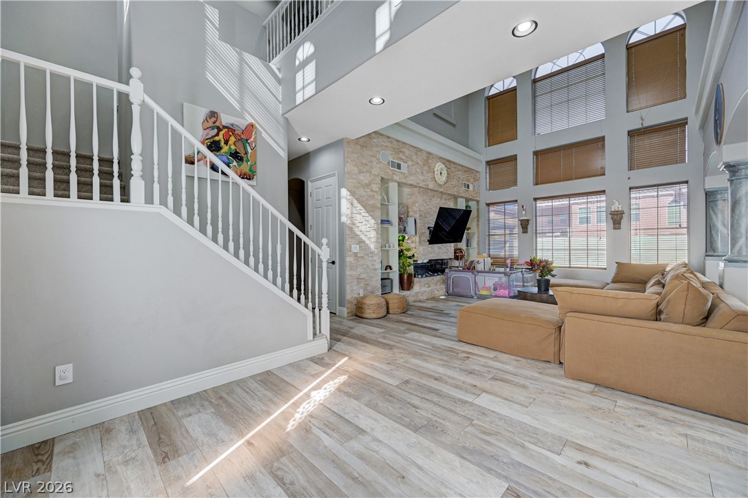 9738 Bear Trap Court Property Photo 17
