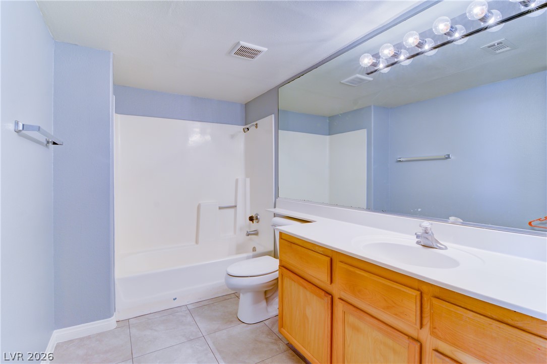 2974 Juniper Hills Boulevard 101 Property Photo 8