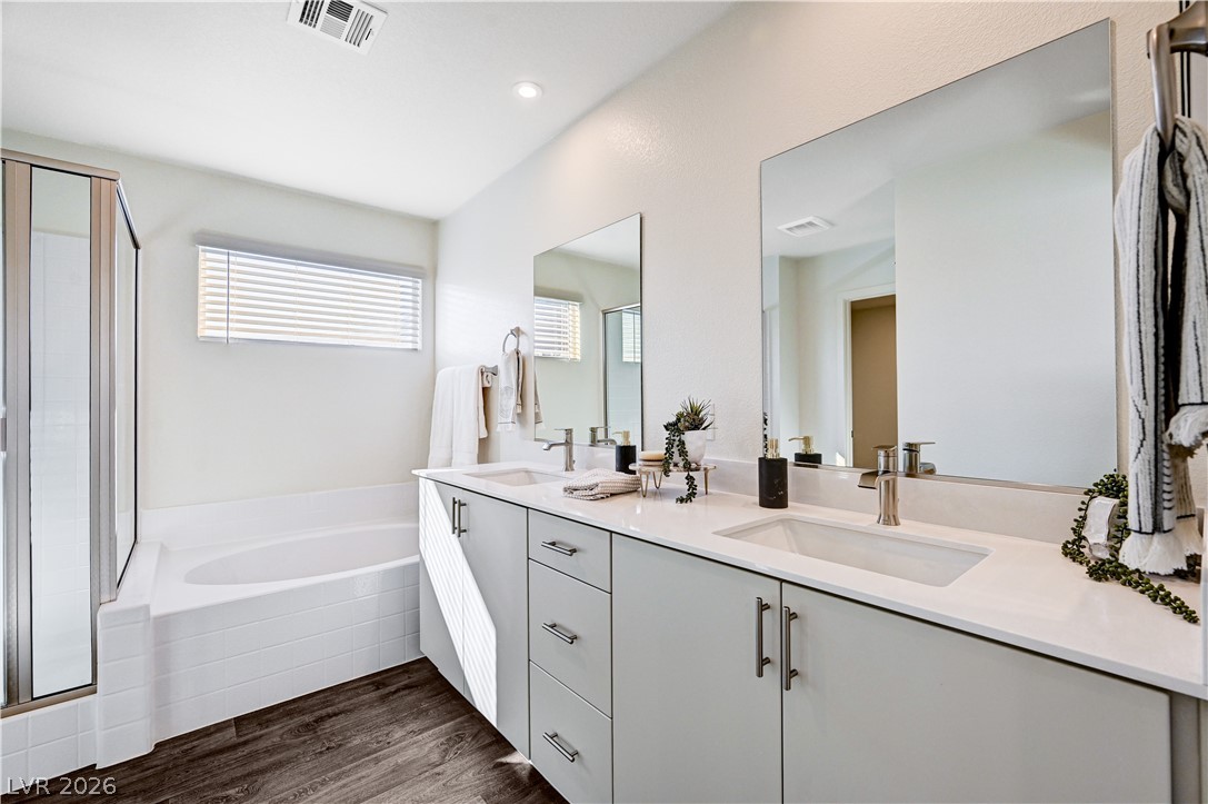 2492 Tom Collins Drive Property Photo 12