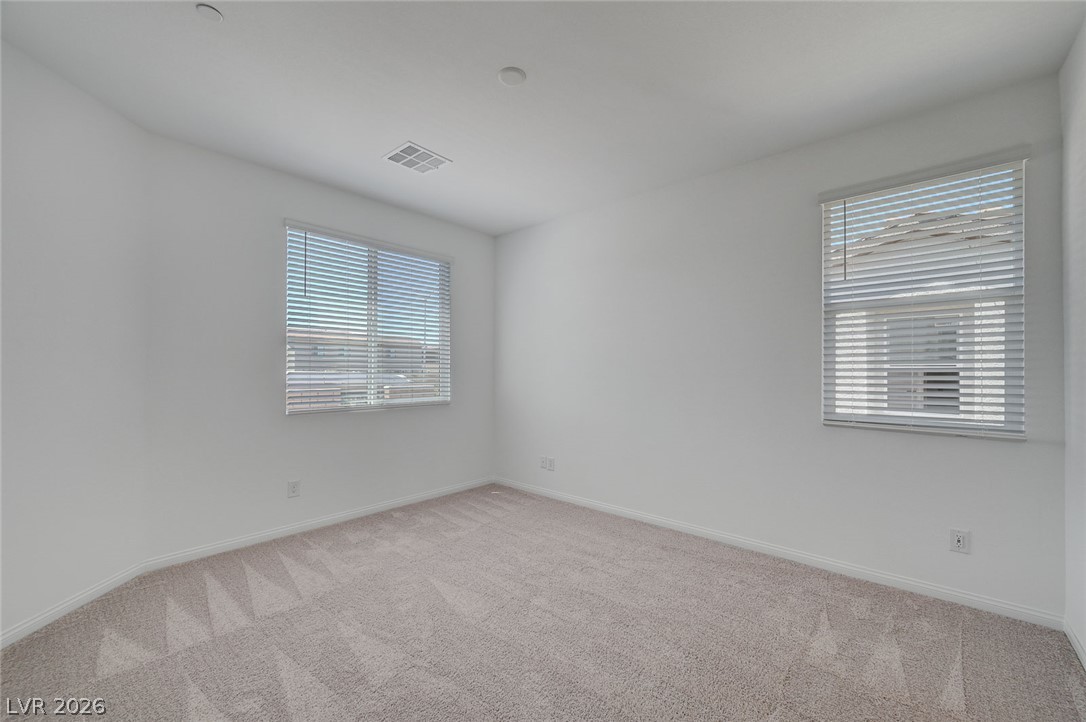 242 Freeport View Place Property Photo 7