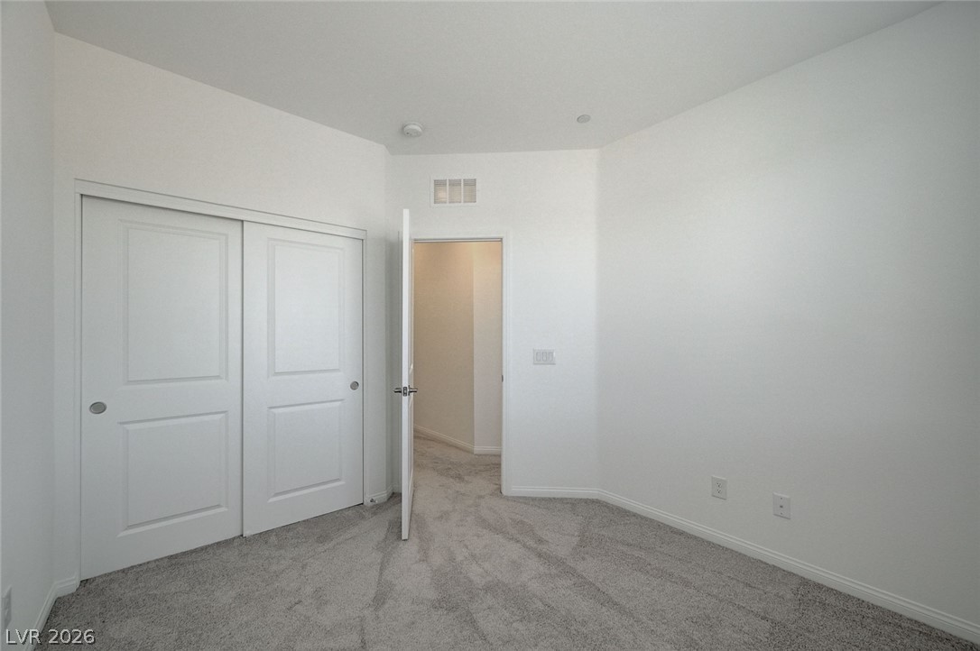 242 Freeport View Place Property Photo 12