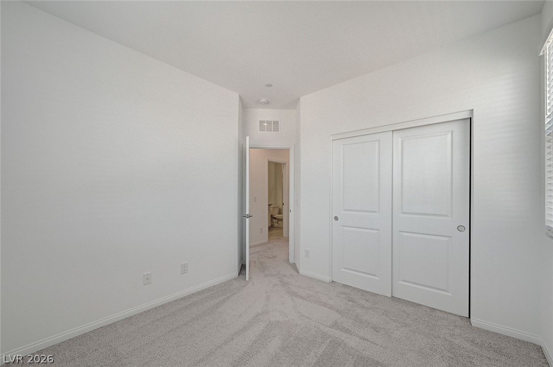 242 Freeport View Place Property Photo 13