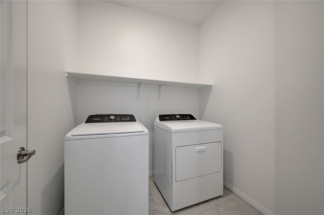 242 Freeport View Place Property Photo 15