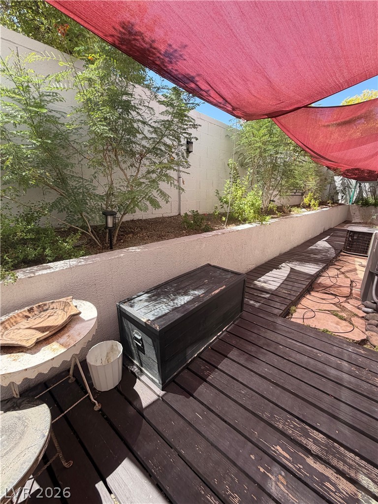 2283 Van Gogh Drive Property Photo 32