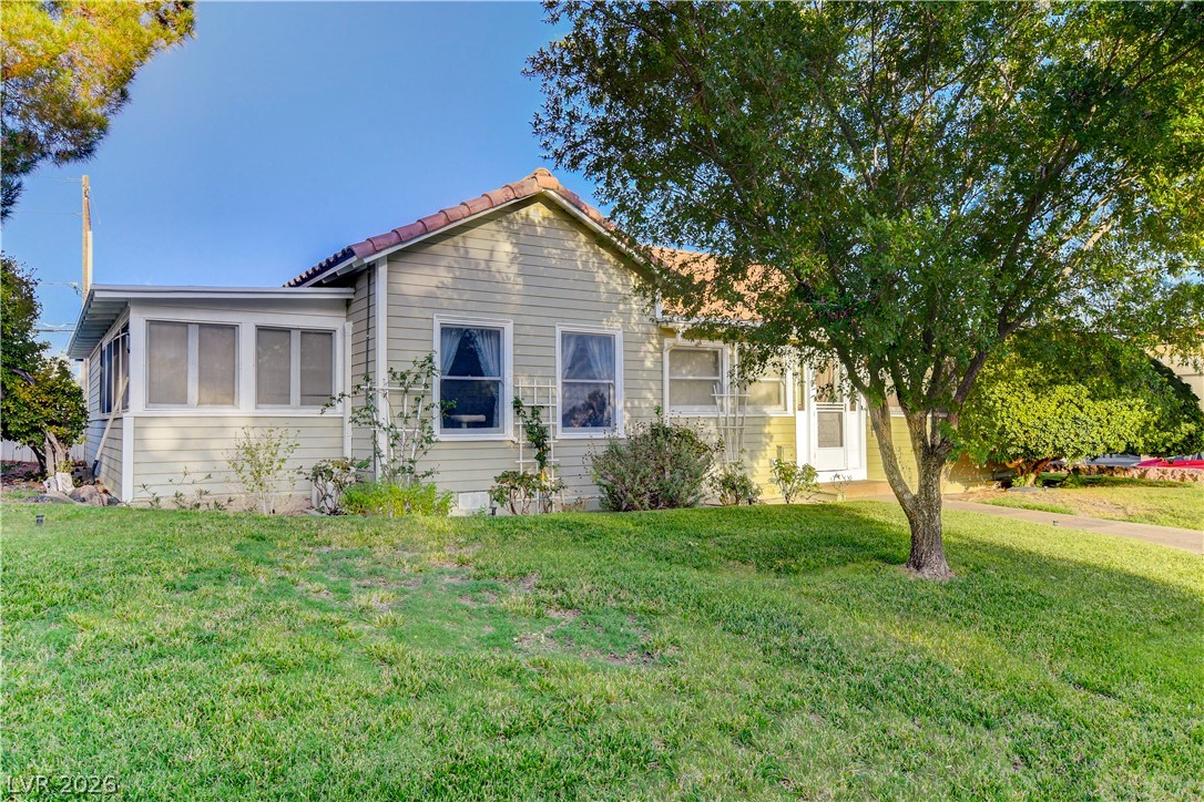 433 Ash Street Property Photo 1