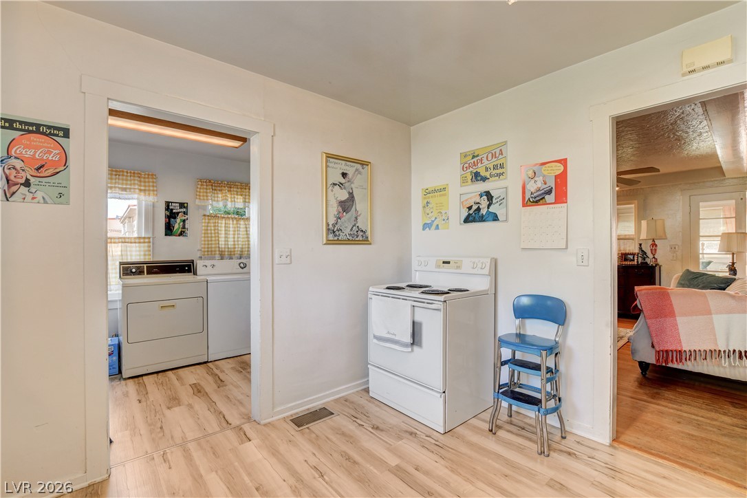 433 Ash Street Property Photo 13