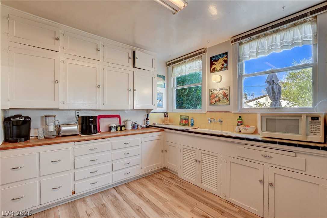 433 Ash Street Property Photo 15