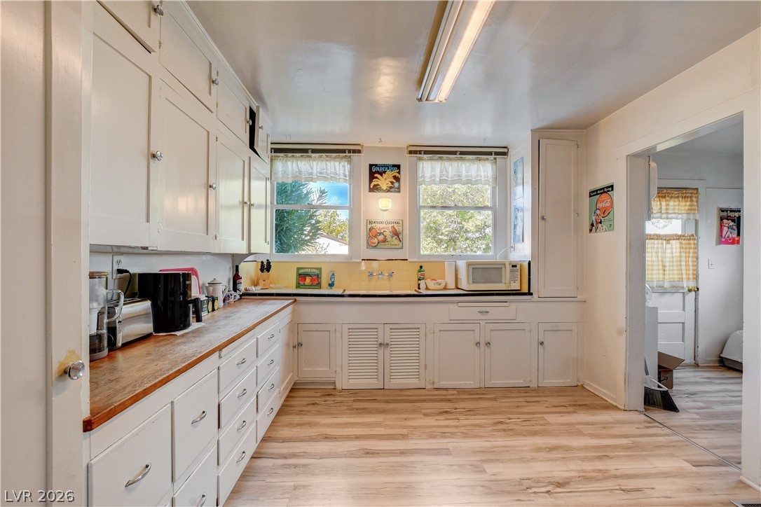 433 Ash Street Property Photo 16