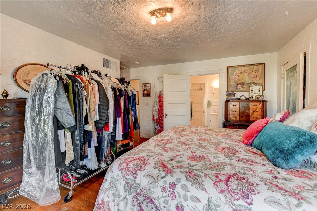 433 Ash Street Property Photo 22