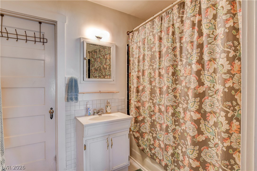 433 Ash Street Property Photo 25